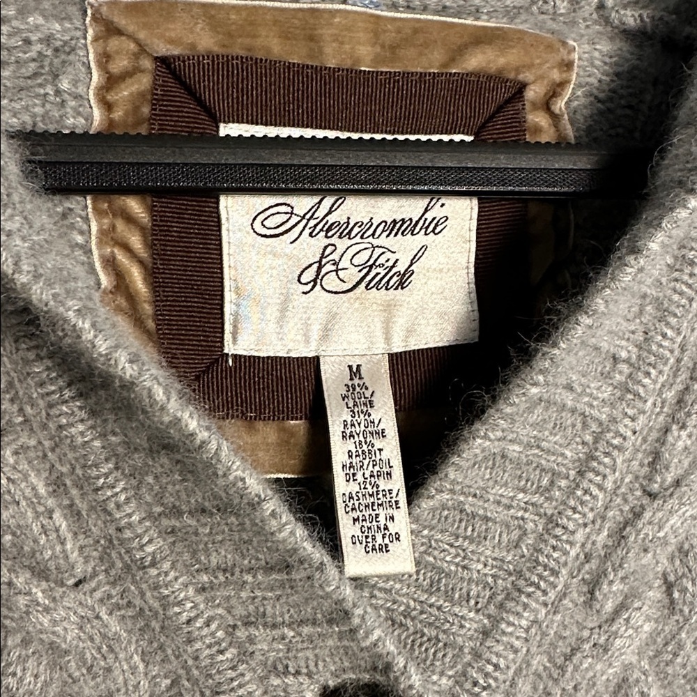 Vintage Y2K Abercrombie Wool/Cashmere/Rabbit Gray Cable Knit Cardigan - Picture 2 of 7